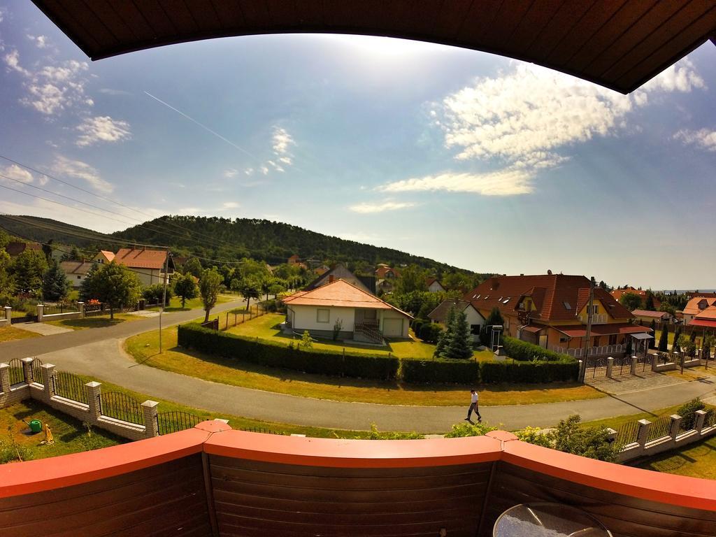 Balaton White House Vonyarcvashegy Exterior foto